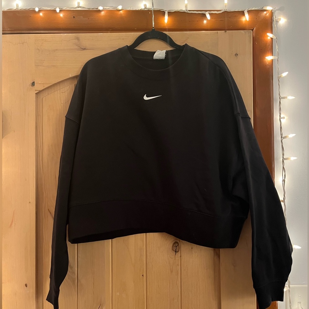 NWT Nike crew neck